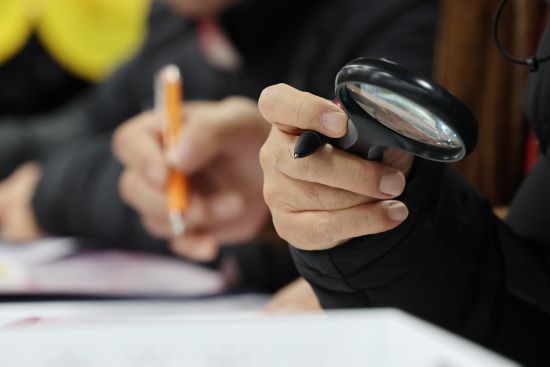 갈 길 먼 양질의 노인 일자리… 60대 이상 주 노동 인구로 급부상 갈 길 먼 양질의 노인 일자리… 60대 이상 주 노동 인구로 급부상