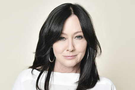 스타 <b>섀넌 도허티</b>(Shannen Doherty) 사망, 향년 <b>53세</b>
