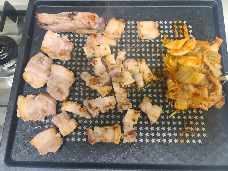  숙성고기 캠핑장에서 먹기 좋은 도끼삼겹살 비알비에프엔비