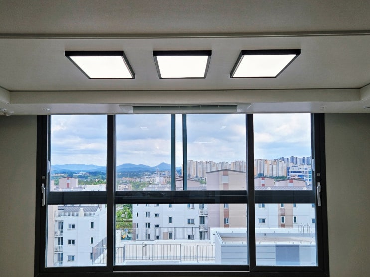  충남예산36평시스템에어컨3대 이지더원센트럴에듀