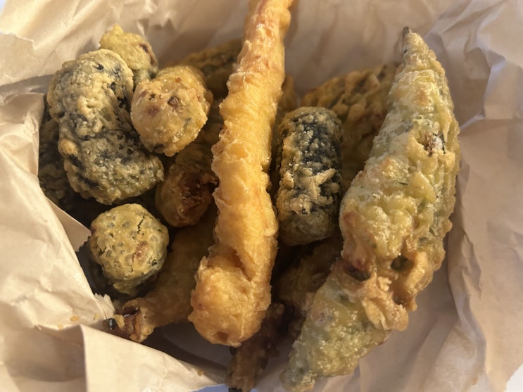  서울 동대문구 현대시장 튀김이 바삭한 답십리떡볶이 맛집 <떡볶이는튀김빨 동대문점>