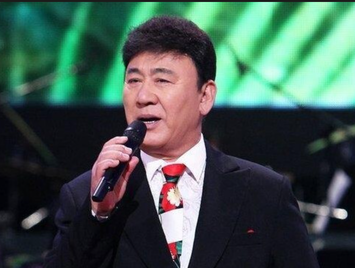 [추모] 트로트 4대 천왕 현철 별세: 82년 음악 인생과 잊을 수 없는 명곡들