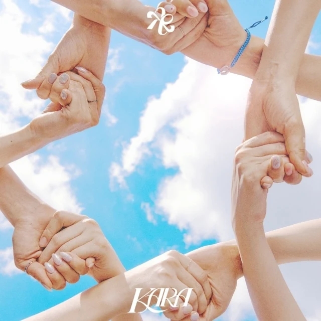 "故구하라 <b>목소리</b>도 담겼다" <b>카라</b>, 6인 완전체 신곡 'Hello... 