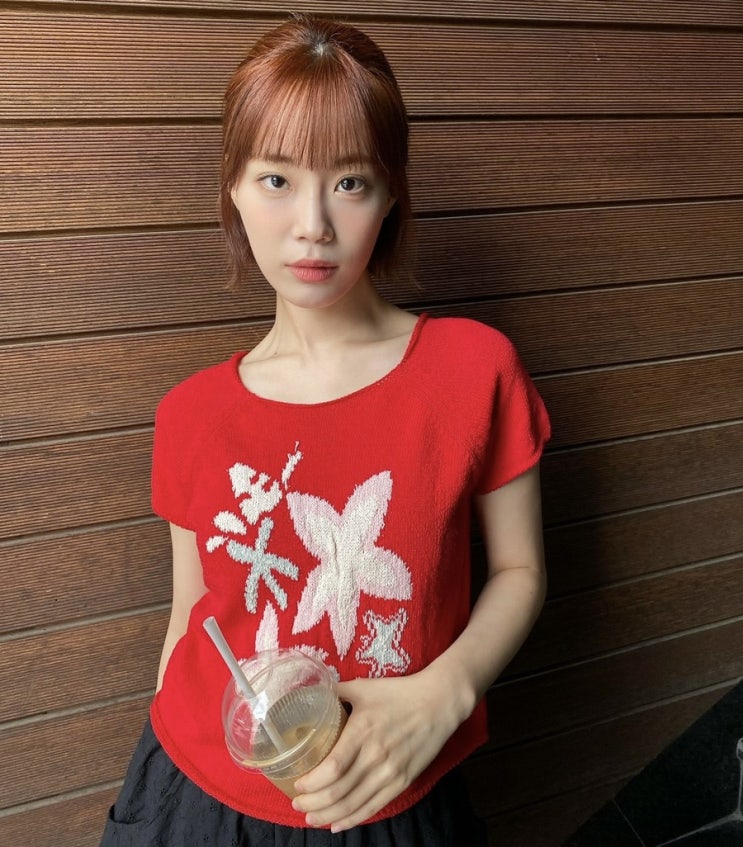 카라 허영지 인스타그램 패션 코디 썸웨어버터 여름 반팔 니트 추천!