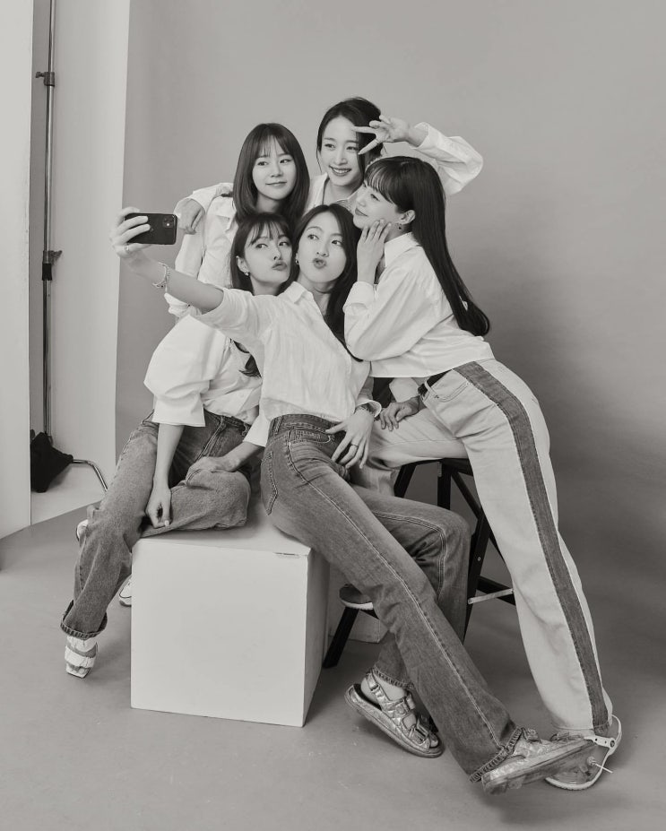 "팬들도 소름이 쫙" 카라, 故 구하라와 함께 6인조 완전체로 컴백한다 "팬들도 소름이 쫙" 카라, 故 구하라와 함께 6인조 완전체로 컴백한다