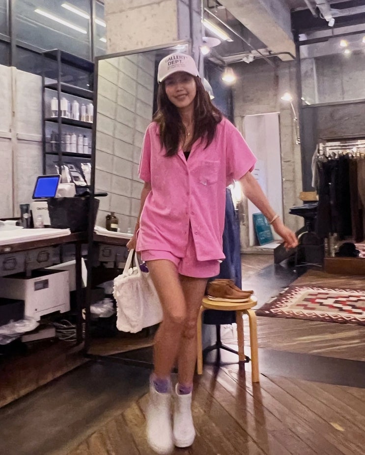 여름 비오는날 여자 패션에서 빠질 수 없는 여성 앵클 레인 부츠 정보 ft. 채정안
