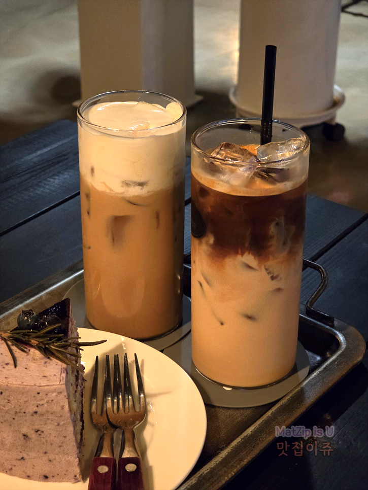  대전 둔산동 신상카페 GT커피 대전시청점, 동윤영 카라멜솔트라떼 후기