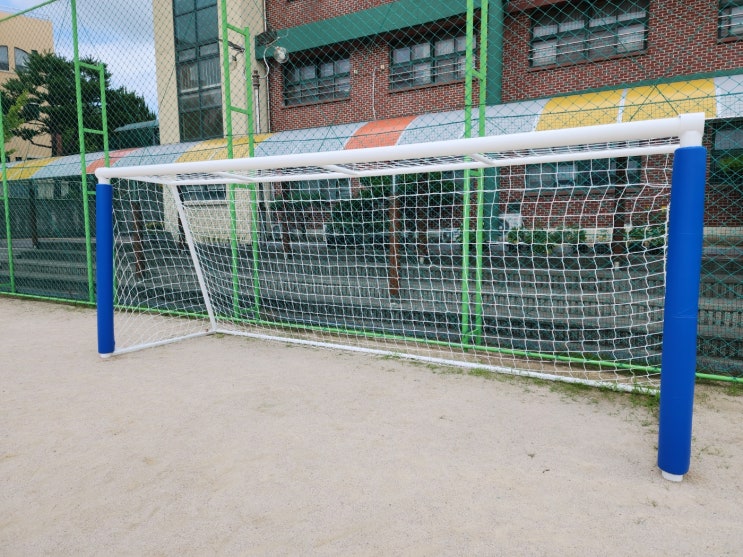  [날개스포츠] 양주회정초교 축구골망(고급망) 설치, 축구골대보호대 설치 작업