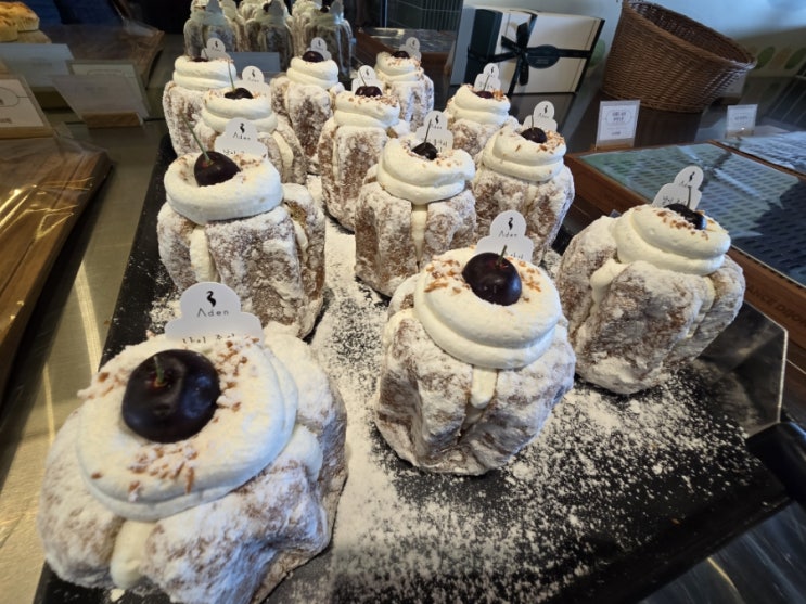  경주 보문호수가 보이는 핫플레이스 베이커리 카페 아덴 cafe aden