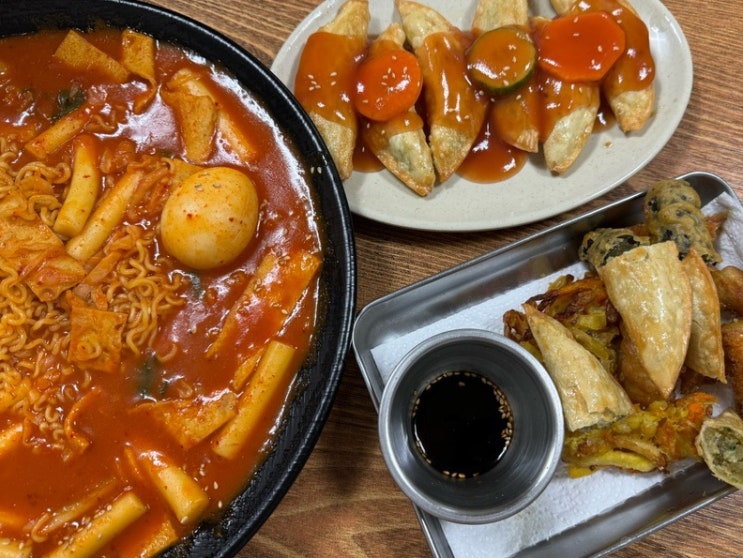  신구대 그랑나랑 떡라사 순대볶음 만두 탕수 모둠튀김