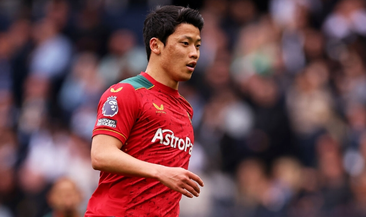 손흥민 이어 황희찬도 인종차별 피해, 축구계 심각한 문제 손흥민 이어 황희찬도 인종차별 피해, 축구계 심각한 문제