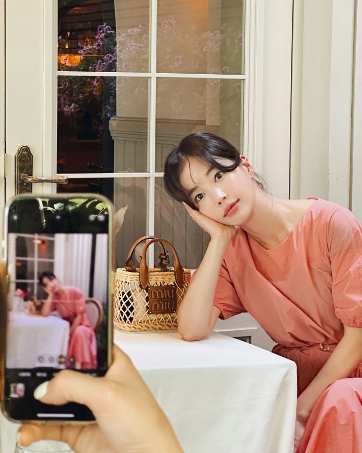  여름 여자 데일리룩으로 원피스 브랜드 맛집 온앤온의 셔링 반팔 롱 원피스 코디 ft. 기은세