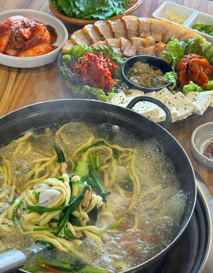  밤에 진심인 공주, 칼국수와 보쌈, 밤두부 맛집 쌍신집칼국수 내돈내산 후기