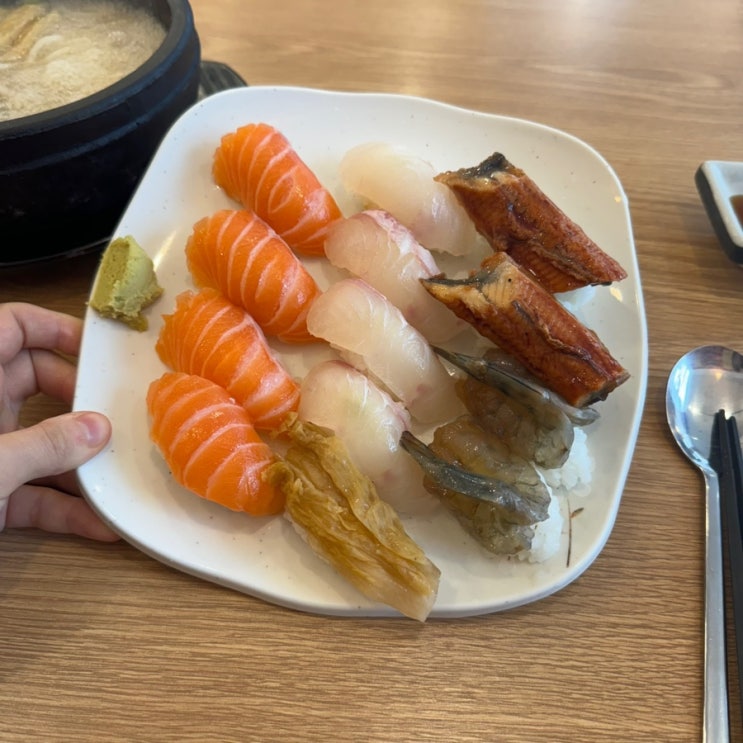  구월동 맛집 < 은행골 > 로데오 거리 초밥과 우동 서비스