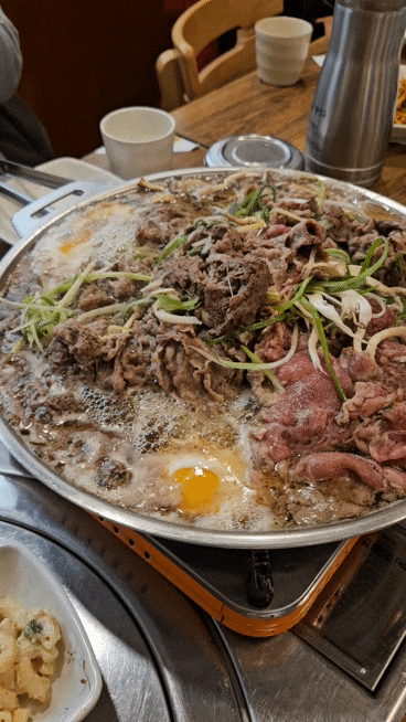 국립중앙박물관 맛집 이촌역 맛집 한강회관 날계란이 들어간 한우불고기
