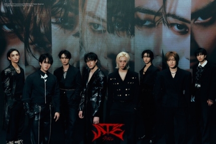 <b>스트레이</b> 키즈 <b>전원</b> JYP엔터와 재계약 완료