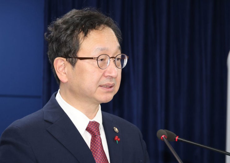 <b>권익위</b>, <b>이재명</b> ‘<b>헬기</b> 이송’ 돌연 조사에 대한 의견