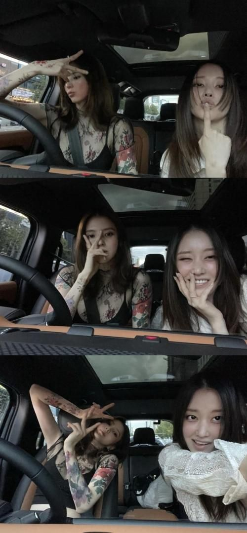 <b>한소희</b>·<b>전종서</b>, <b>퇴폐미</b> 가득한 우정샷 공개…장미 문신... 