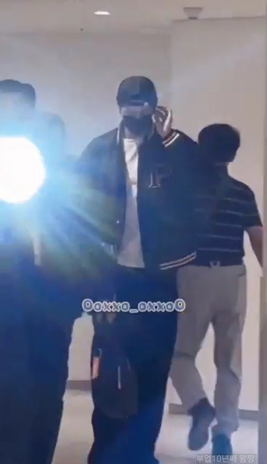 <b>변우석</b> 과잉 경호 업체 <b>인천공항</b> 사장 불법행위 책임 물을 것