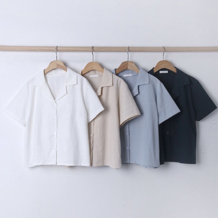  여름 필수템! 카라 남방으로 완성하는 시원하고 세련된 데일리룩
