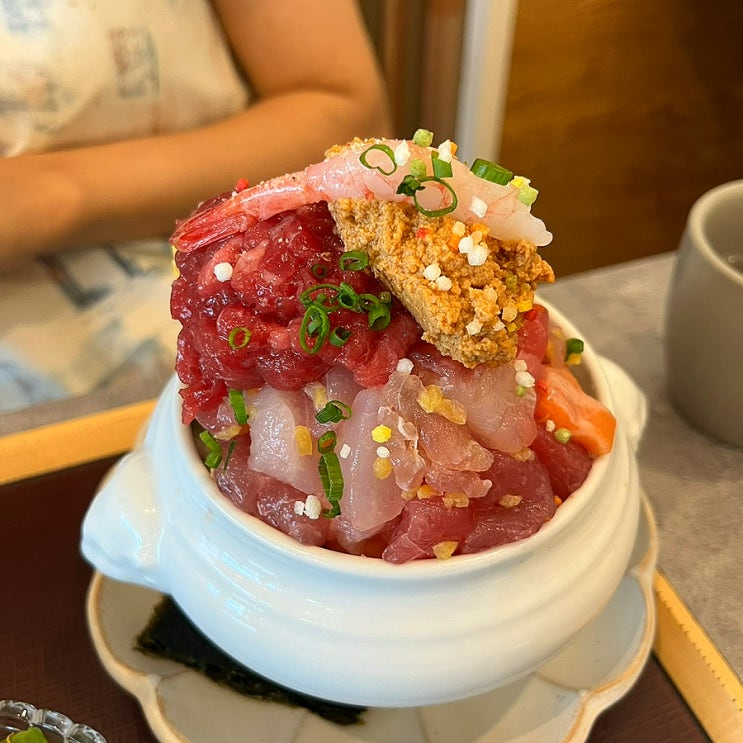  왕십리역 맛집 엔터식스 CGV 식당 술집 스시도쿠 카미동