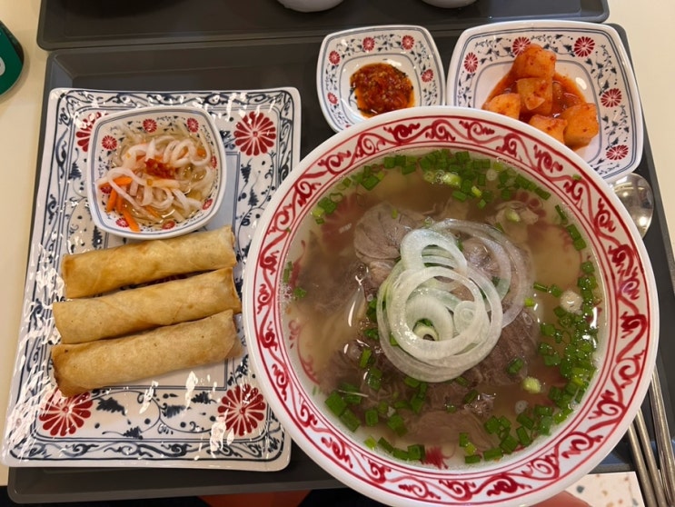  시청역 쌀국수 50년 전통 맛집 서울 라이옥 시청역점