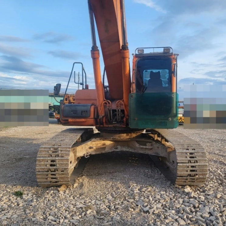 두산 DX300LC 2011년식 4200만원 판매합니다. 두산 DX300LC 2011년식 4200만원 판매합니다.