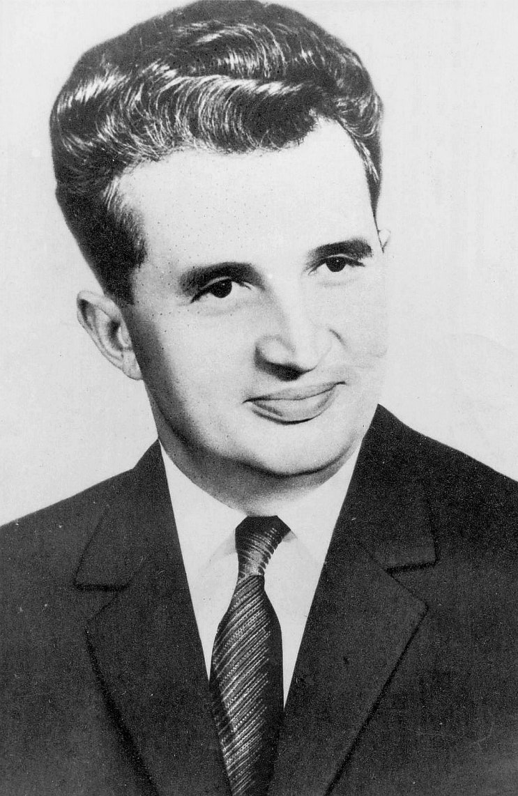  속성으로 읽는 니콜라에 차우셰스쿠(Nicolae Ceaușescu) 연대기 : 루마니아 독재자의 시작과 끝