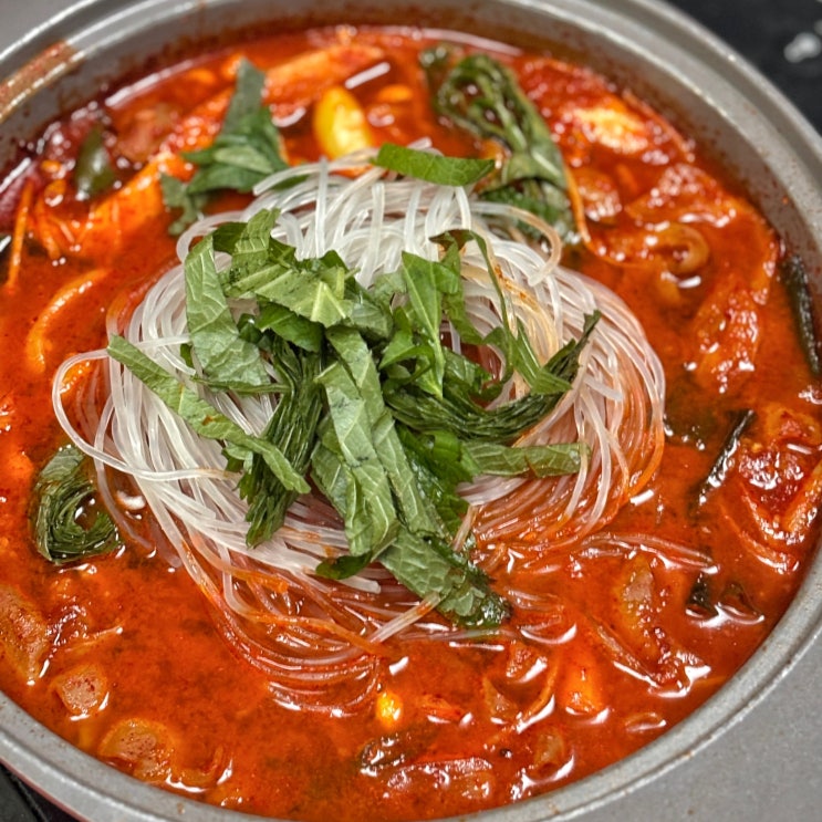  돼지곱창전골 밀키트 추천, 술안주로 기가막힌 영자네곱창