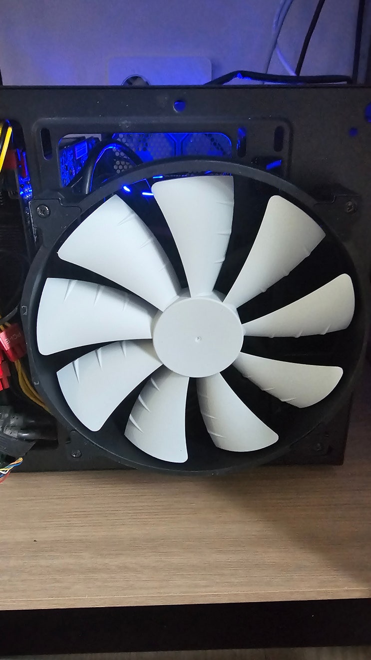  써멀테이크 Supressor F1 ITX 케이스 전면팬 교환