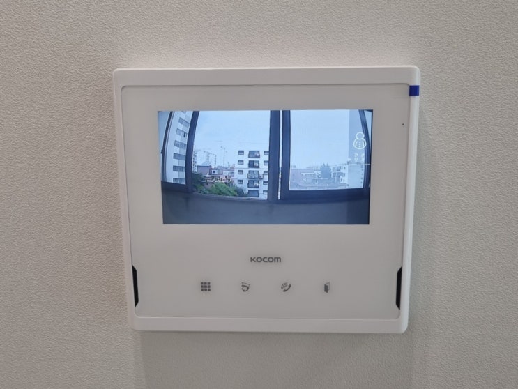  마포구 망원동 미원2차아파트 코콤 비디오폰 KCV-S701, 현관철물 설치