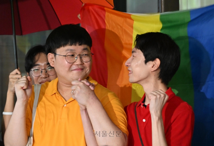 대법 “사실혼 동성배우자, 건강보험 피부양자 등록 가능” 대법 “사실혼 동성배우자, 건강보험 피부양자 등록 가능”