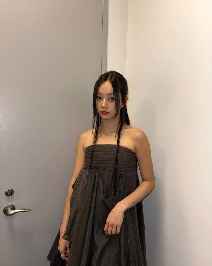  혜리 뉴욕 아시안 영화제 드레스 추천, 엘리우드 그레이 폴드 레이어 거즈 드레스 추천!