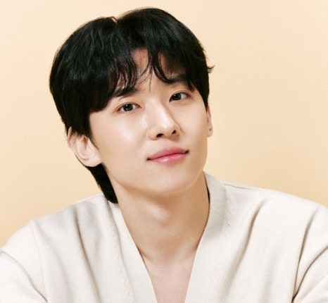 덱스 결혼 여자친구 형 나이 아버지 어머니 부모님 고향 수입 키 군대 학력 가족 유튜브 타투