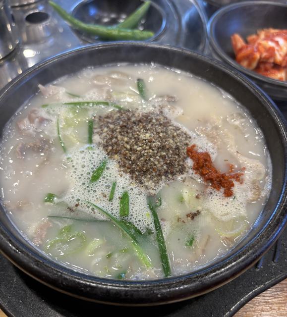  수지구청역 혼밥하기 좋은 순대국 맛집 역전국밥