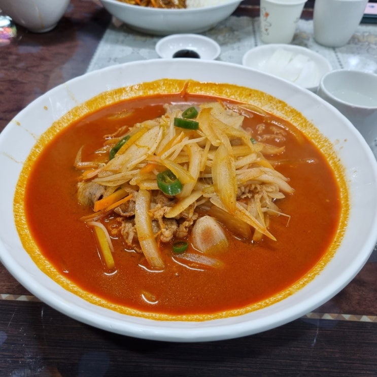 보정동 예하랑 부추면과 정말 맛있게 매운 차돌짬뽕