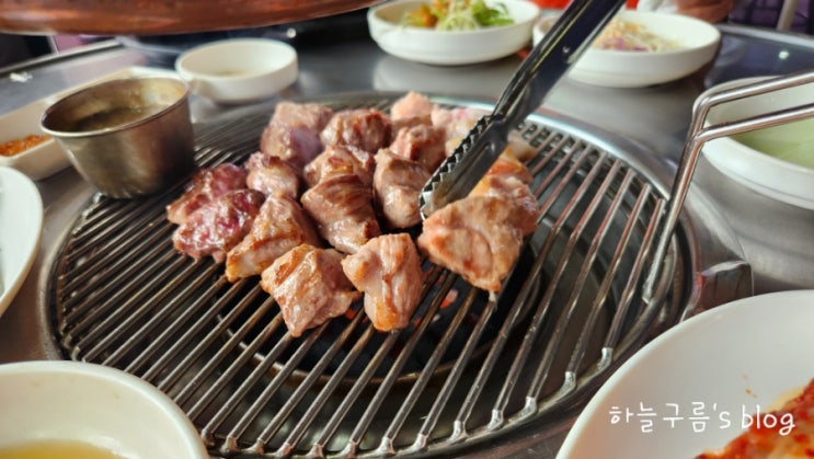 제주 한림 로컬 맛집, 연탄구이로 먹는 흑돼지구이 한림칠돈가