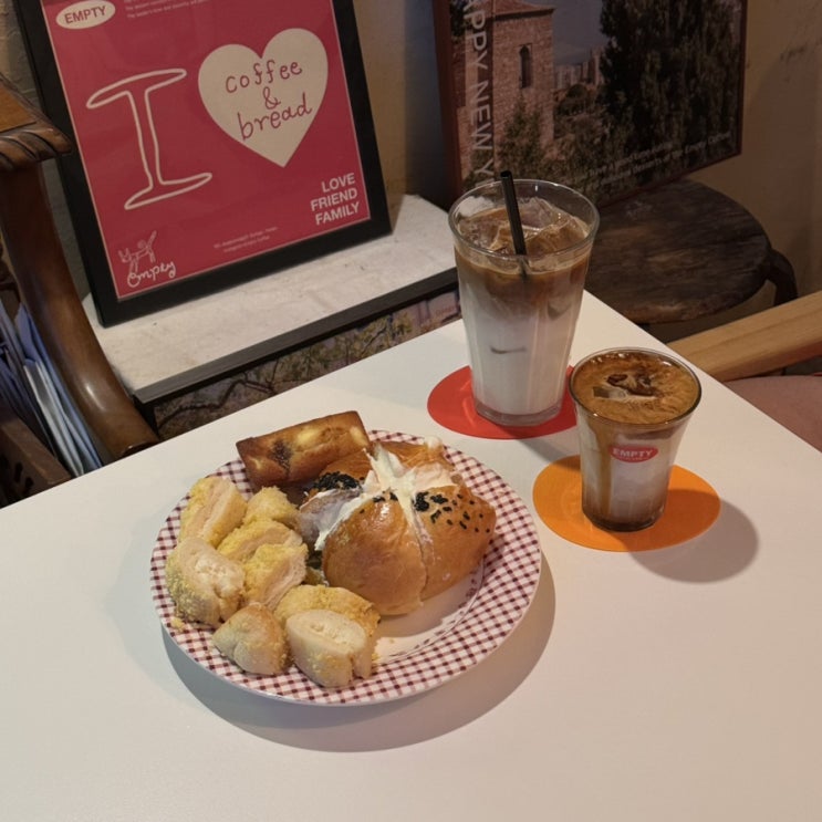  대명동 카페 [엠프티커피(EMPTY COFFEE)]재방문 각 베이커리 맛집