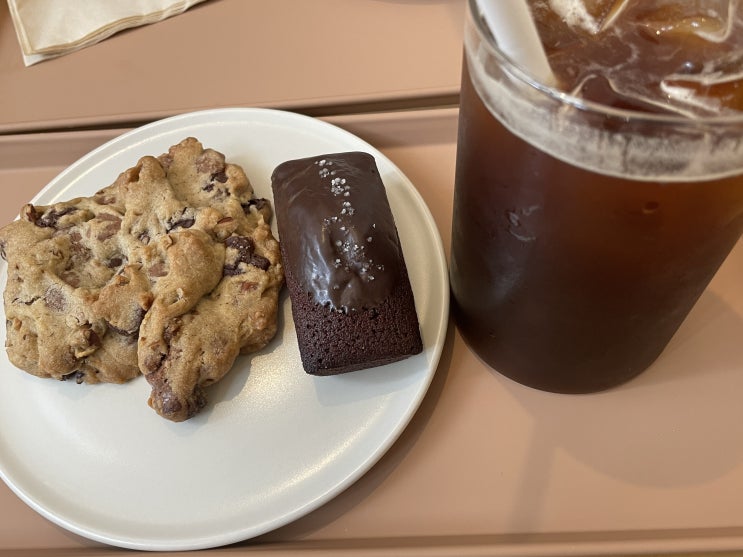  숭실대 상도동카페 원즈아토 디저트 커피 맛집