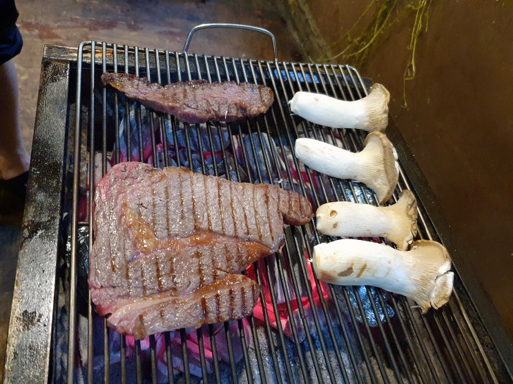  성남 청계산맛집 어울더울 야외도 시원해
