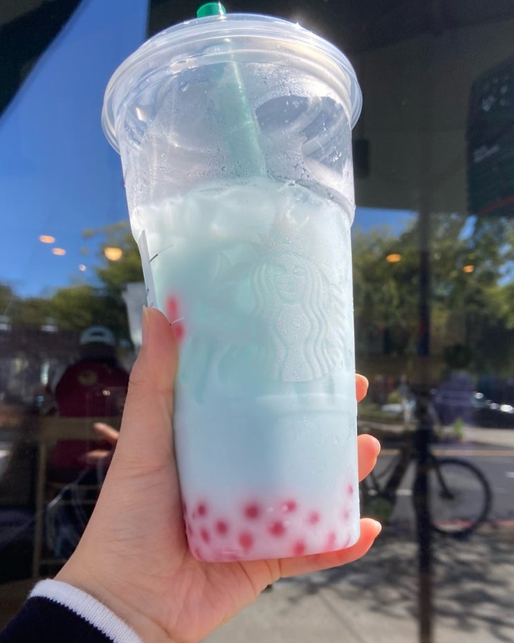  [Starbucks] 미국, 캐나다 여름 신메뉴 라즈베리 펄이 톡톡! 여름 신메뉴 Summer Skies Drink 썸머 스카이즈 드링크 Trenta 사이즈 3$