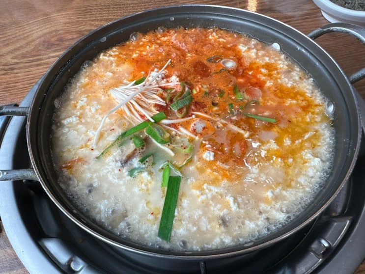  오늘 아점은 소나무집초당순두부랑 순두부젤라또