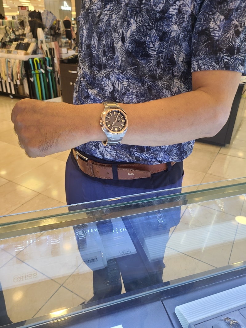 세이코 아스트론 GPS 솔라 티타늄 남성시계 SSJ014J1 : 네이버 블로그