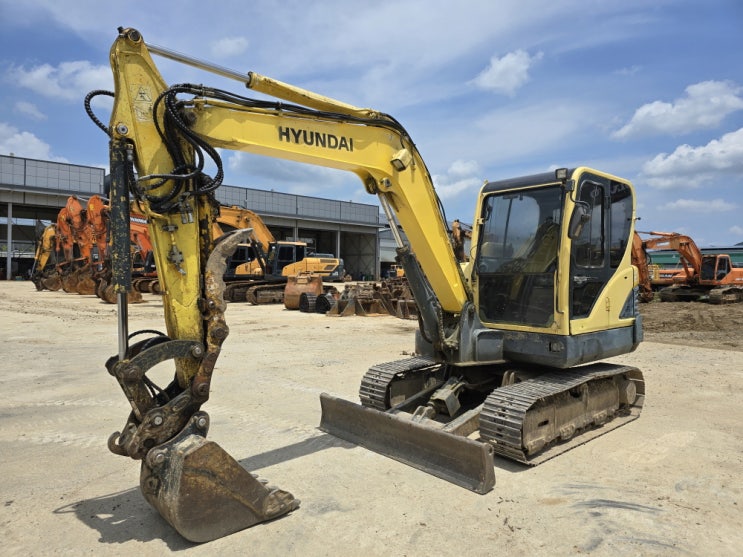  경북 김천시 현대 R55 2011년식 코끼리집게 회전라인 02 중고굴삭기
