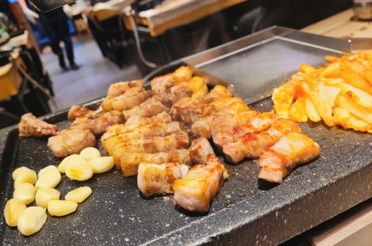  고덕역 맛집 구워주는 명일동 고기집 하남돼지집 고덕역점 후기