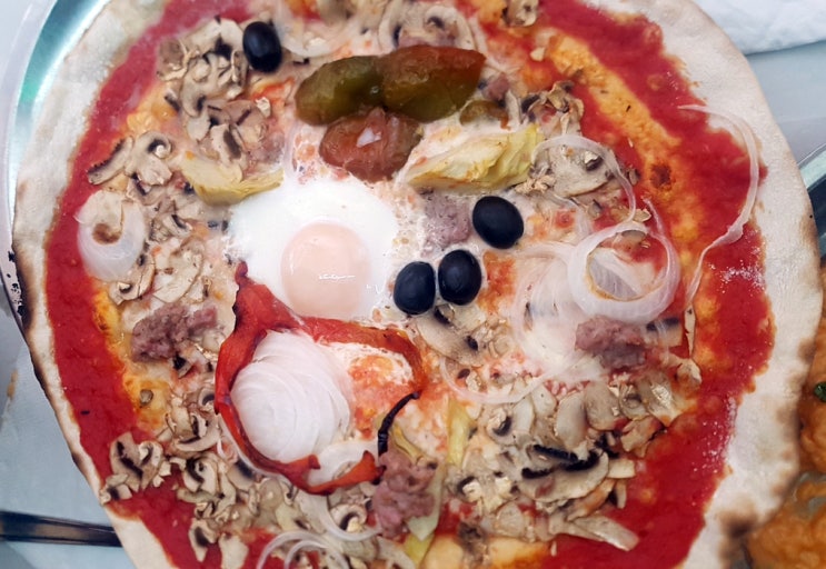  이탈리아 여행 : 피자가 맛있는 로마 맛집 'La Montecarlo' @ 나보나 광장