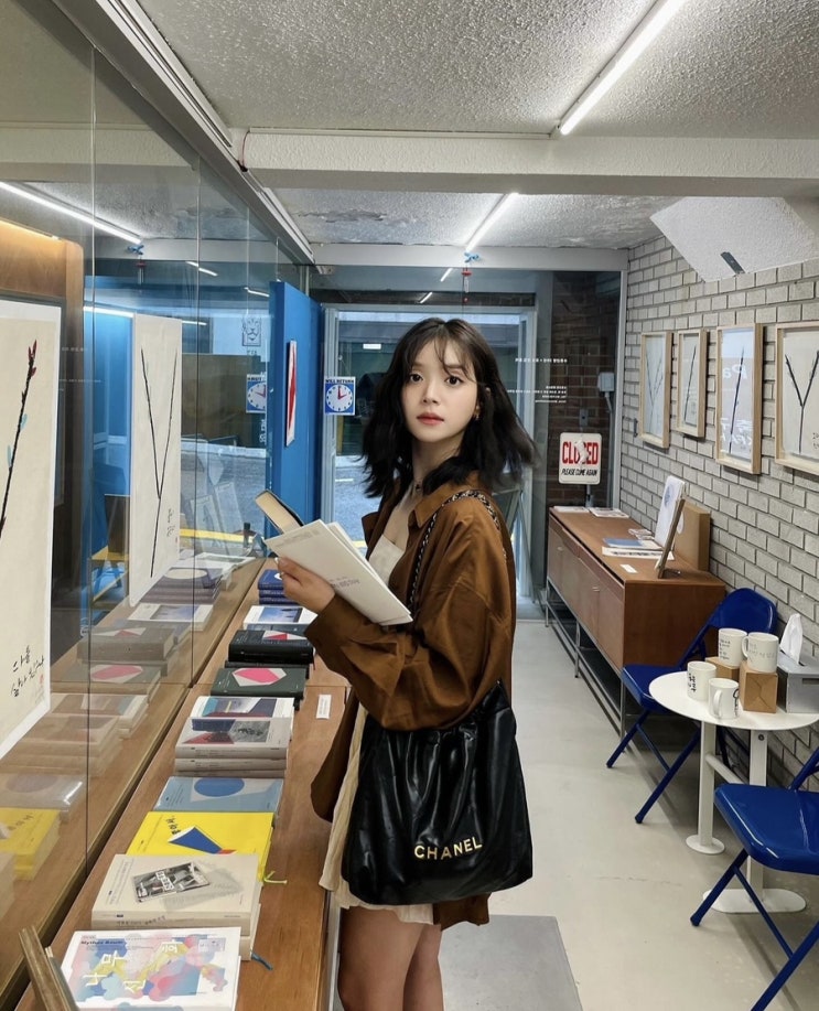  30대 명품백 김지영 인스타그램 패션 샤넬22백 코디 추천!