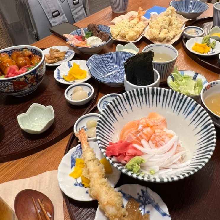  신촌 맛집 치히로 다녀왔어요!