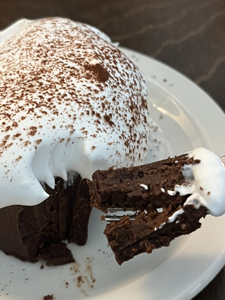  전대후문 커피 디저트 맛있는 카페 내돈내산 강추 <휴게소>