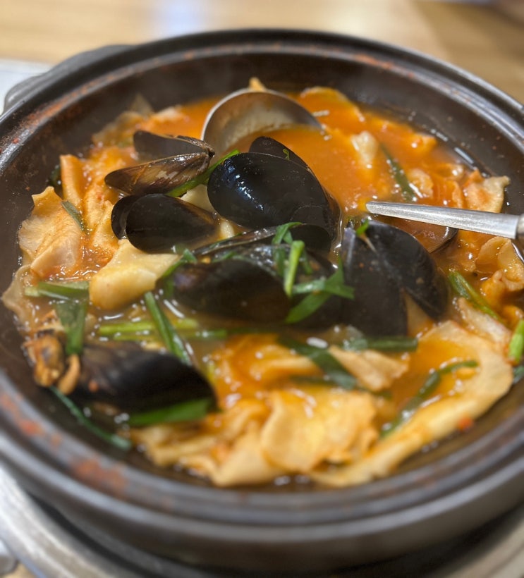  갈마동 민물새우 육수 맛이 일품인 오한순 손 수제비